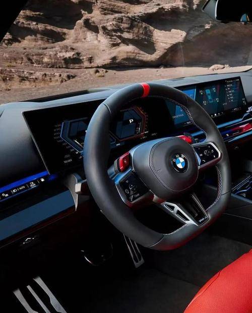 3：V8 声浪的绝唱性能车的情怀之选必一